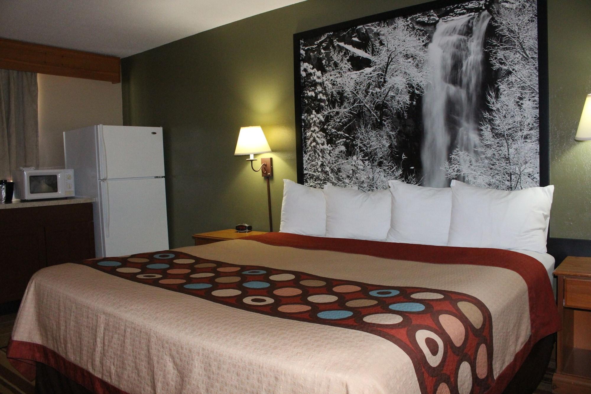 Super 8 By Wyndham Chamberlain Sd Otel Dış mekan fotoğraf