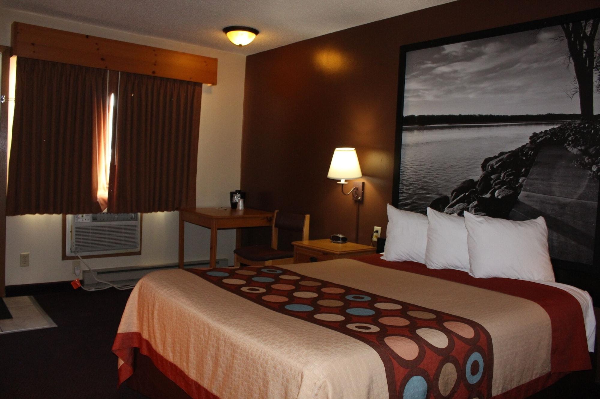 Super 8 By Wyndham Chamberlain Sd Otel Dış mekan fotoğraf