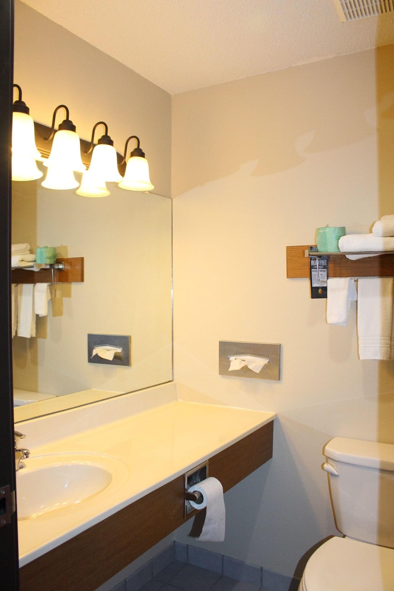 Super 8 By Wyndham Chamberlain Sd Otel Dış mekan fotoğraf